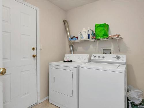 B-801 Mcphedran St, Campbell River, BC - Indoor Photo Showing Laundry Room