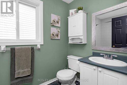 10 Standish St, Halton Hills, ON - Indoor Photo Showing Bathroom