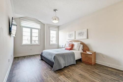 331 Humphrey Street, Waterdown, ON - Indoor Photo Showing Bedroom
