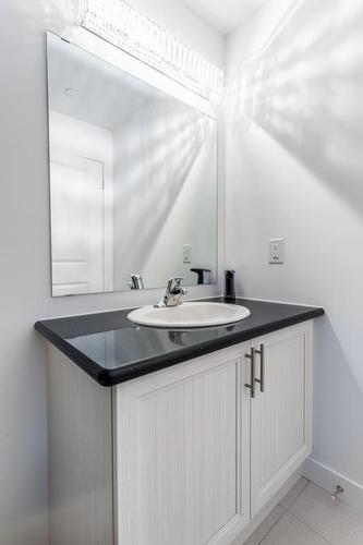 450 Dundas Street E|Unit #320, Waterdown, ON - Indoor Photo Showing Bathroom