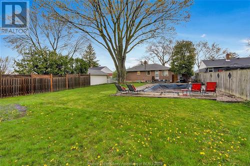 3217 Woodlawn Avenue, Windsor, ON - Outdoor With Backyard