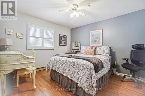 30 Jardine Cres, Clearview, ON - Indoor Photo Showing Bedroom