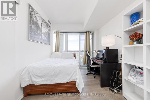 #3204 -5 Soudan Ave, Toronto, ON - Indoor Photo Showing Bedroom