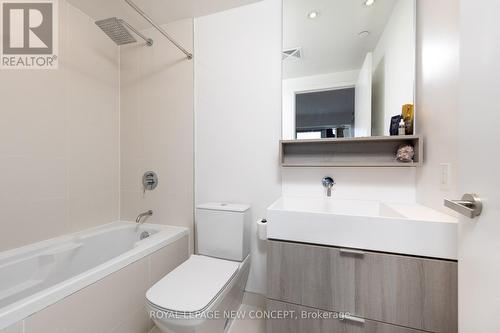 #3204 -5 Soudan Ave, Toronto, ON - Indoor Photo Showing Bathroom