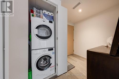 #3204 -5 Soudan Ave, Toronto, ON - Indoor Photo Showing Laundry Room