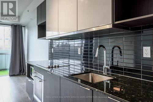 210 - 99 The Donway West Road, Toronto, ON - Indoor Photo Showing Kitchen With Upgraded Kitchen