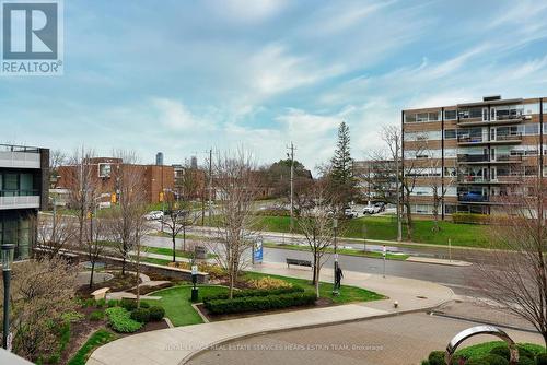 #210 -99 The Donway West Rd, Toronto, ON - Outdoor