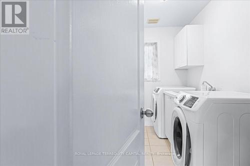 148 Cunningham Dr, Barrie, ON - Indoor Photo Showing Laundry Room