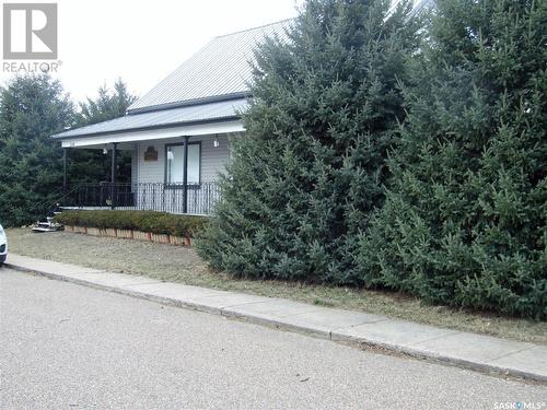 114 Jubilee Street, Burstall, SK - Outdoor With Deck Patio Veranda