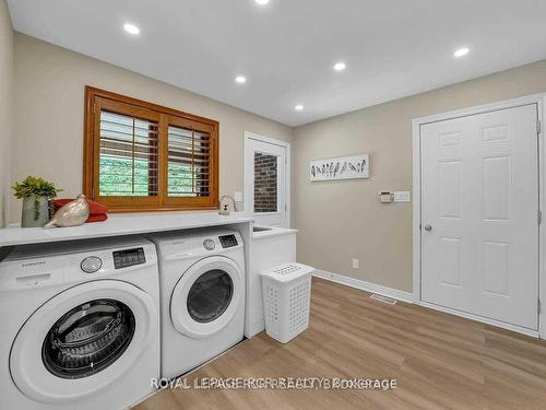 17397 Humberstation Rd, Caledon, ON - Indoor Photo Showing Laundry Room