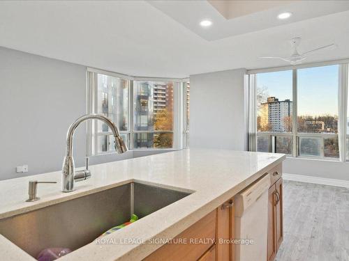 608-1 Hickory Tree Rd, Toronto, ON - Indoor Photo Showing Kitchen