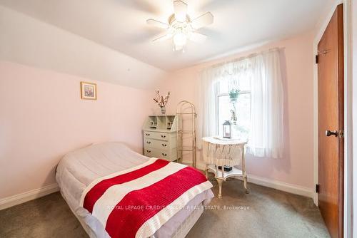 42 Beech St, Brampton, ON - Indoor Photo Showing Bedroom