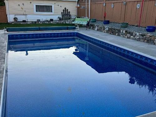 1867 Glenwood Drive, Kamloops, BC - Outdoor With In Ground Pool