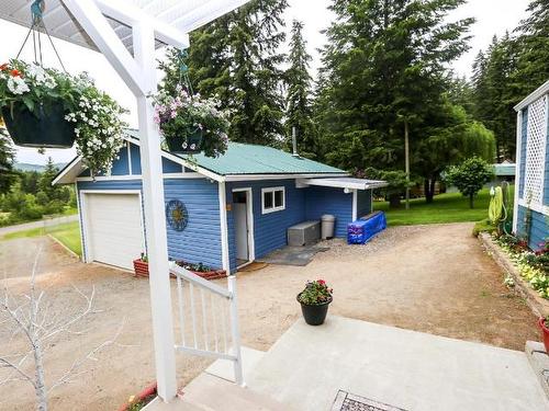 801 Leonie Creek Road, Barriere, BC - Outdoor With Exterior