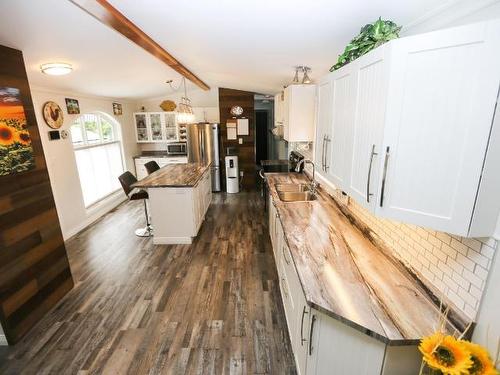 801 Leonie Creek Road, Barriere, BC - Indoor Photo Showing Kitchen With Double Sink