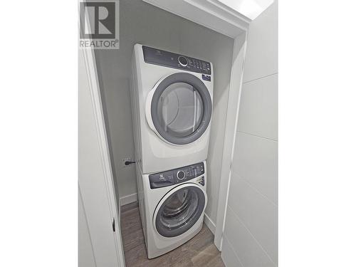 A 8323 79A Street, Fort St. John, BC - Indoor Photo Showing Laundry Room