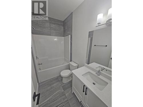 A 8323 79A Street, Fort St. John, BC - Indoor Photo Showing Bathroom