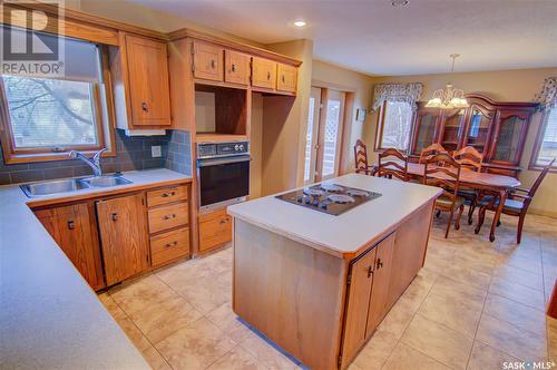302 Mcleod Avenue E, Melfort, SK - Indoor Photo Showing Kitchen With Double Sink