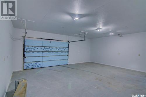 302 Mcleod Avenue E, Melfort, SK - Indoor Photo Showing Garage