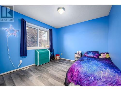 4416 9 Street, Vernon, BC - Indoor Photo Showing Bedroom
