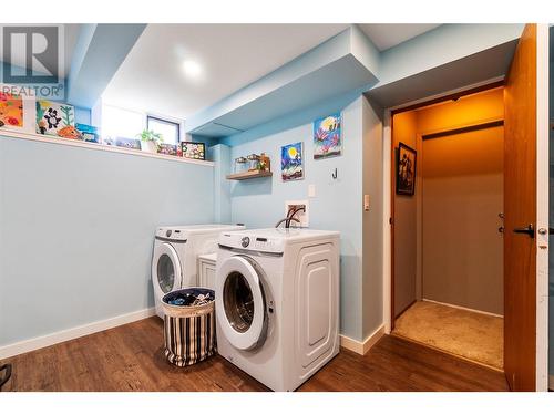 2740 25Th Avenue Ne, Salmon Arm, BC - Indoor Photo Showing Laundry Room