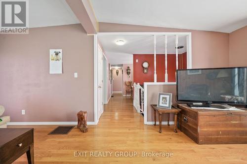 19656 Loyalist Parkway, Prince Edward County, ON - Indoor Photo Showing Other Room