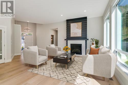 3065 Riesling Place, West Kelowna, BC - Indoor Photo Showing Living Room With Fireplace