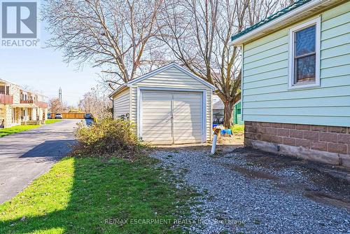 80 Livingston Avenue, Grimsby, ON - Outdoor