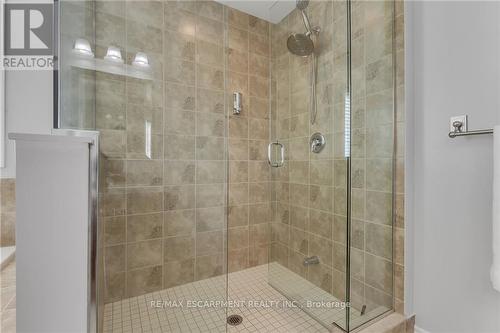 #16 -77 Avery Cres, St. Catharines, ON - Indoor Photo Showing Bathroom