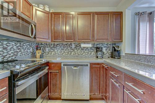 71889 Sunridge Cres, Bluewater, ON - Indoor Photo Showing Kitchen