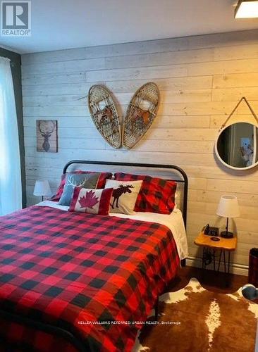 27 Turner Drive, Huntsville, ON - Indoor Photo Showing Bedroom