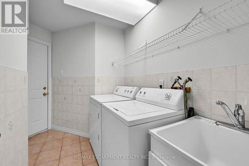 26 Spadara Drive, Hamilton, ON - Indoor Photo Showing Laundry Room