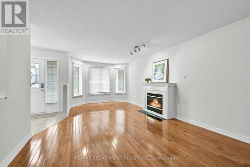 26 Spadara Drive, Hamilton, ON - Indoor Photo Showing Living Room With Fireplace