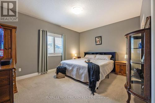 305 Skyline Ave, London, ON - Indoor Photo Showing Bedroom