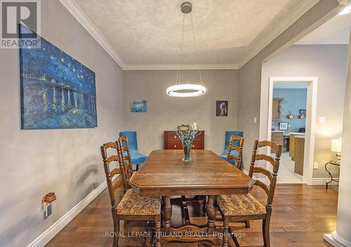 305 Skyline Ave, London, ON - Indoor Photo Showing Dining Room