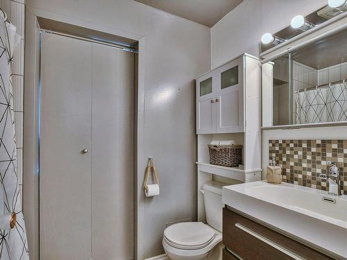 Salle de bains - 513 20E Avenue, Deux-Montagnes, QC - Indoor Photo Showing Bathroom