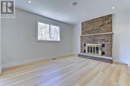 4488 Gullfoot Circ, Mississauga, ON - Indoor Photo Showing Other Room With Fireplace