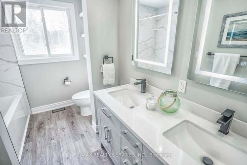 15 Third Ave, Orangeville, ON - Indoor Photo Showing Bathroom