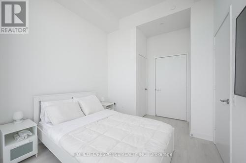 5908 - 3900 Confederation Parkway, Mississauga, ON - Indoor Photo Showing Bedroom