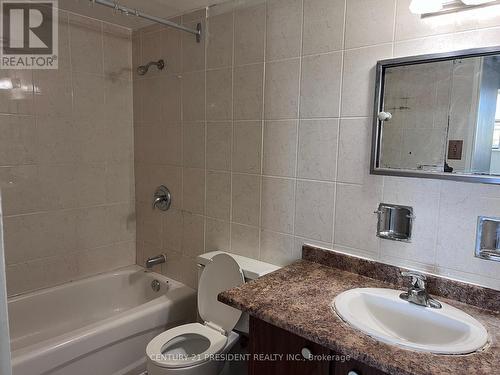 #505 -2121 Roche Crt, Mississauga, ON - Indoor Photo Showing Bathroom