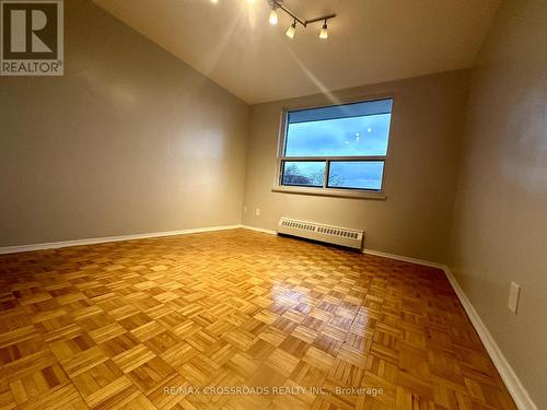 507 - 363 Lakeshore Road E, Mississauga, ON - Indoor Photo Showing Other Room