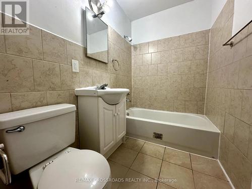 507 - 363 Lakeshore Road E, Mississauga, ON - Indoor Photo Showing Bathroom