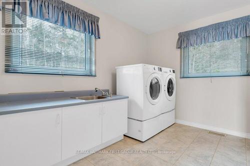 125 Rush Lane, Tweed, ON - Indoor Photo Showing Laundry Room