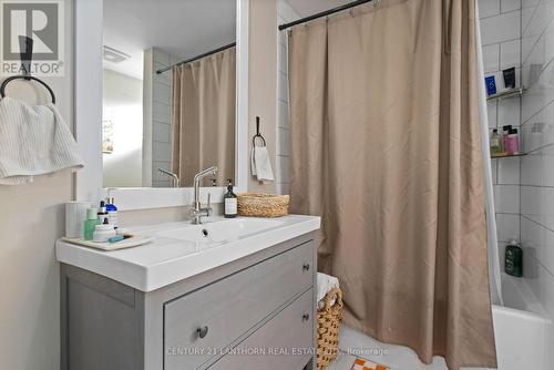 137 Catharine St, Belleville, ON - Indoor Photo Showing Bathroom