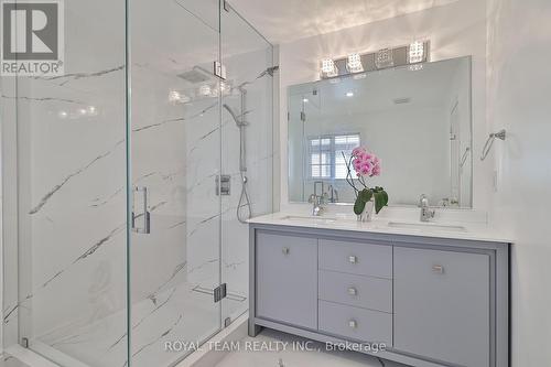 68 Canelli Heights Crt, Vaughan, ON - Indoor Photo Showing Bathroom