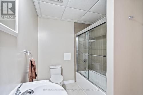 97 Mayfair Dr, Uxbridge, ON - Indoor Photo Showing Bathroom
