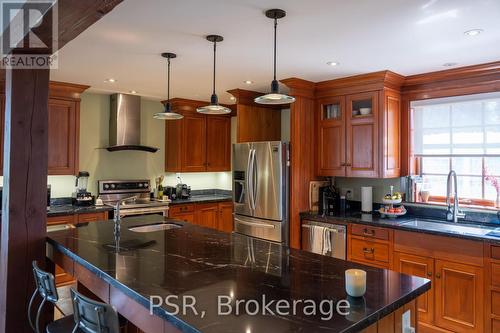 12355 Mill Road, Vaughan, ON - Indoor Photo Showing Kitchen