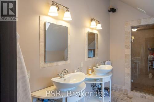12355 Mill Road, Vaughan, ON - Indoor Photo Showing Bathroom