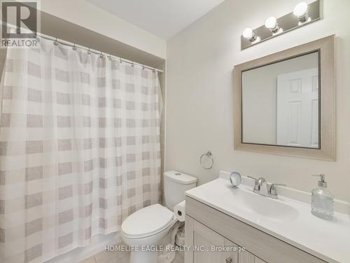 6 Villers St, Barrie, ON - Indoor Photo Showing Bathroom