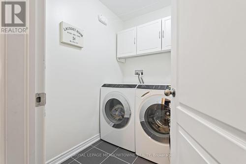 9 Larson Peak Road, Caledon, ON - Indoor Photo Showing Laundry Room